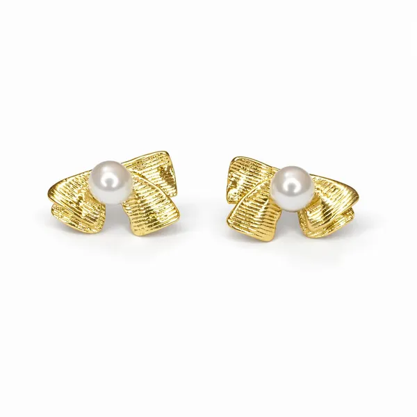 Gold_Plated_Ribbon_Bow_Pearl_Stud_Earrings_For_Women